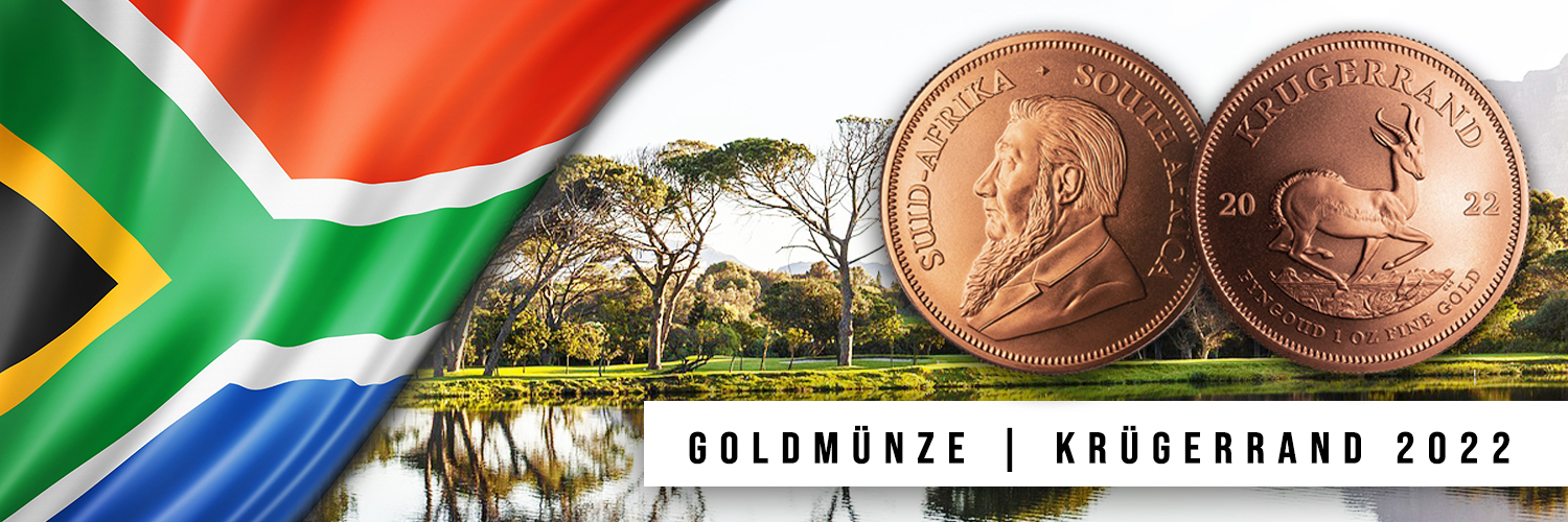 Goldmünze Krügerrand 2022 vor südafrikanischer Landschaft mit Fluss und Bäumen. Links weht die Flagge Südafrikas. Die Vorderseite der Münze zeigt das Porträt von Paul Kruger mit der Aufschrift 'Suid-Afrika' und 'South Africa'. Die Rückseite zeigt eine Springbock-Antilope mit der Prägung 'Krugerrand 2022' sowie Feingehalt und Gewicht.